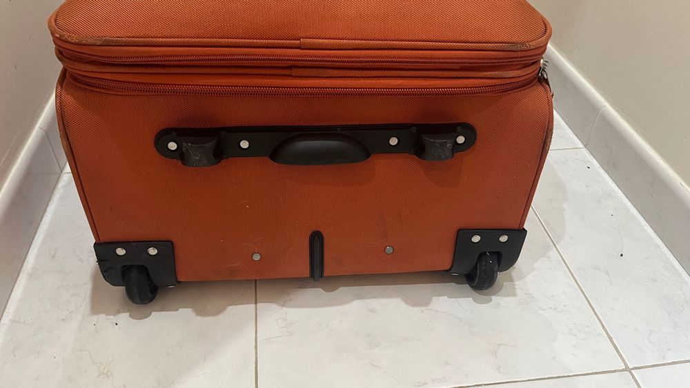 Mala laranja Dustin duas rodas viagem ou arrumação