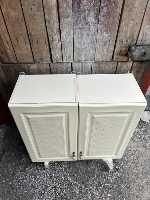 Продам кухонных шкафчика 2шт