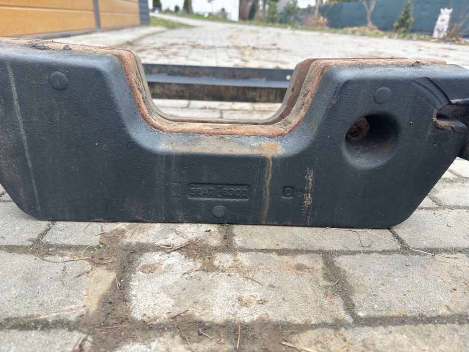 Ramka obciążników bez obciążnikow  Zetor 7745