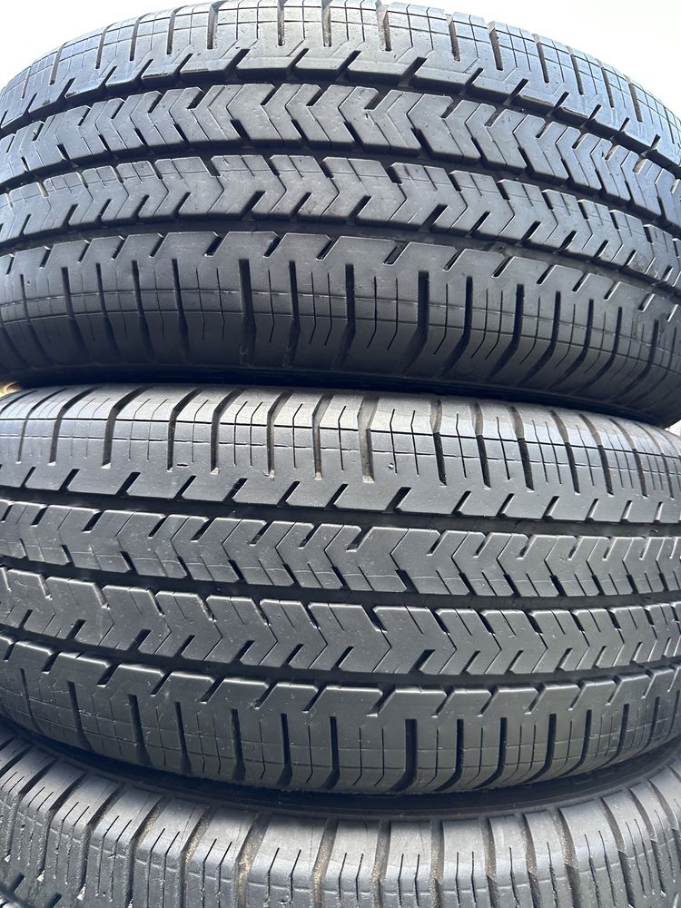 215/60/16c Michelin Agilis 51