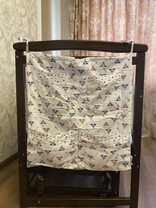 Ліжечко з маятником+матрац, бортики, наматрацник, органайзер