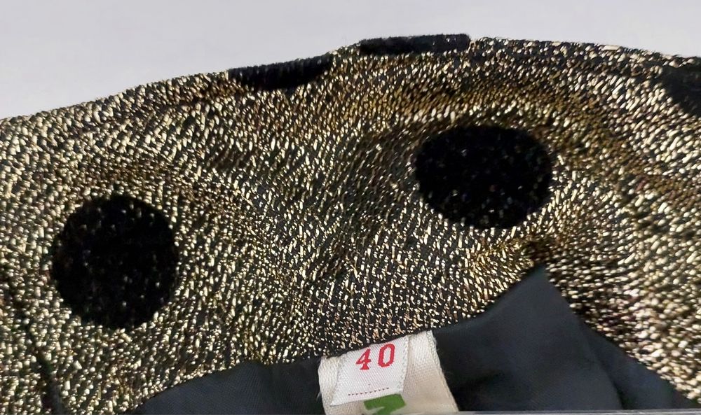 Saia nova de lurex e veludo, da Mentol