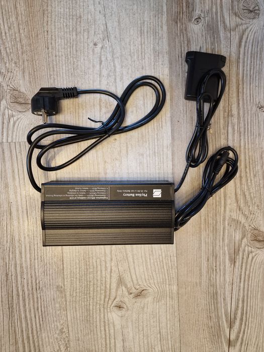 Ładowarka Phylion Battery 25,9V Li-ion