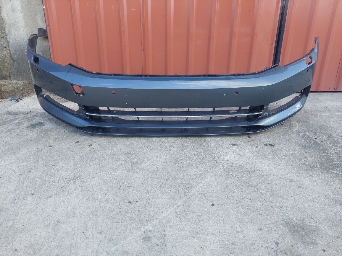 Zderzak przedni  passat b8