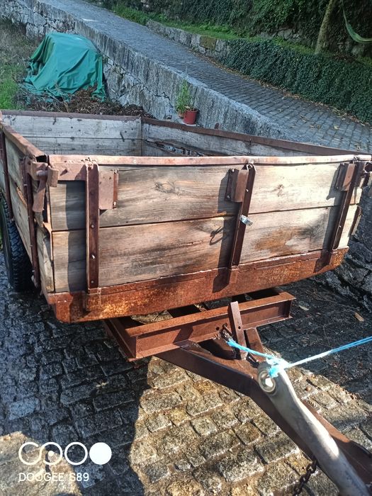 Reboque/atrelado para trator agricola