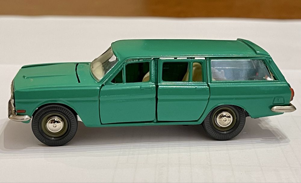 Продається ( СТАН! ) рання модель 1:43 Волга А13 Саратов. Торг.