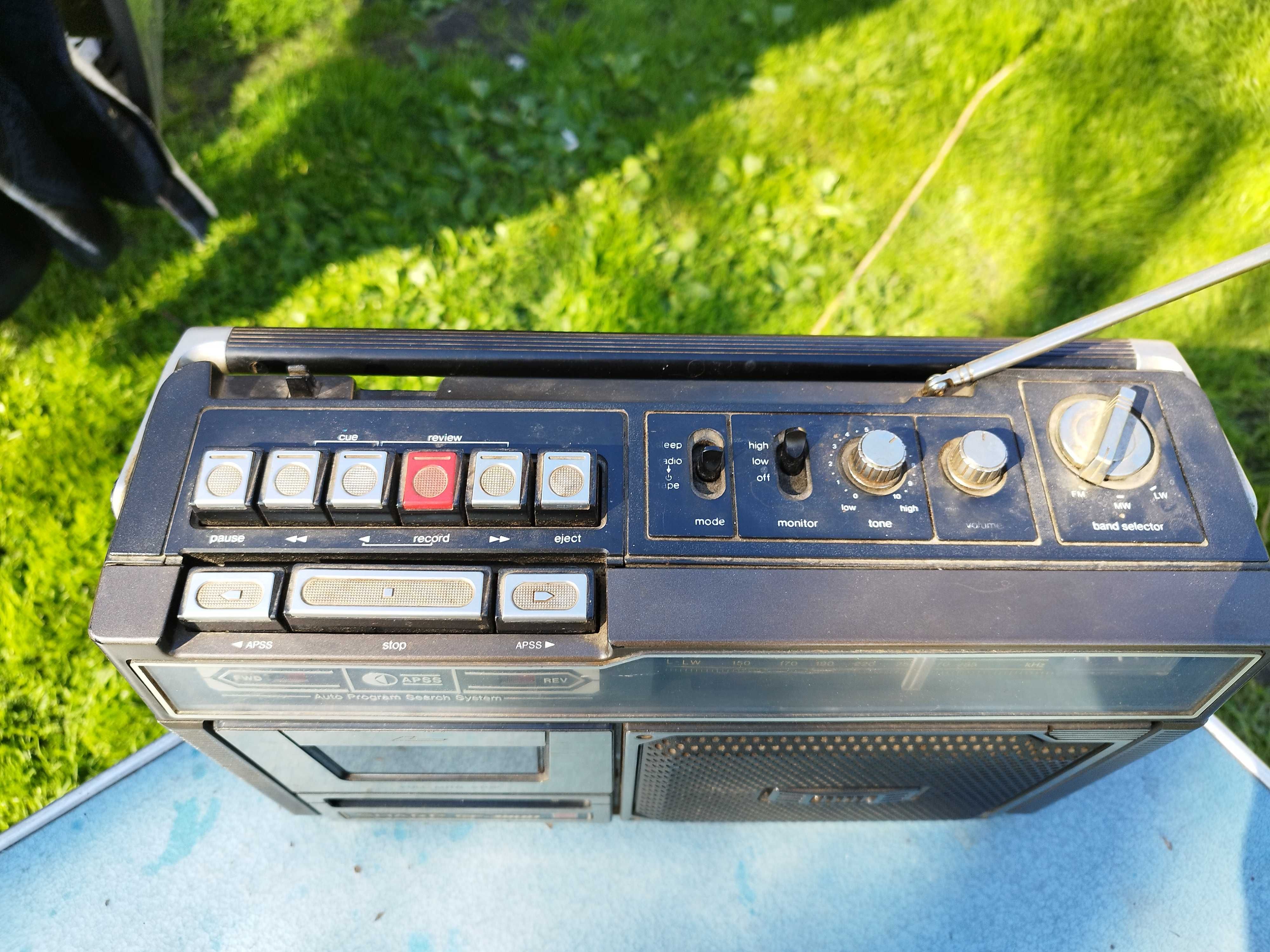Radioodtwarzacz Sharp GF 3800