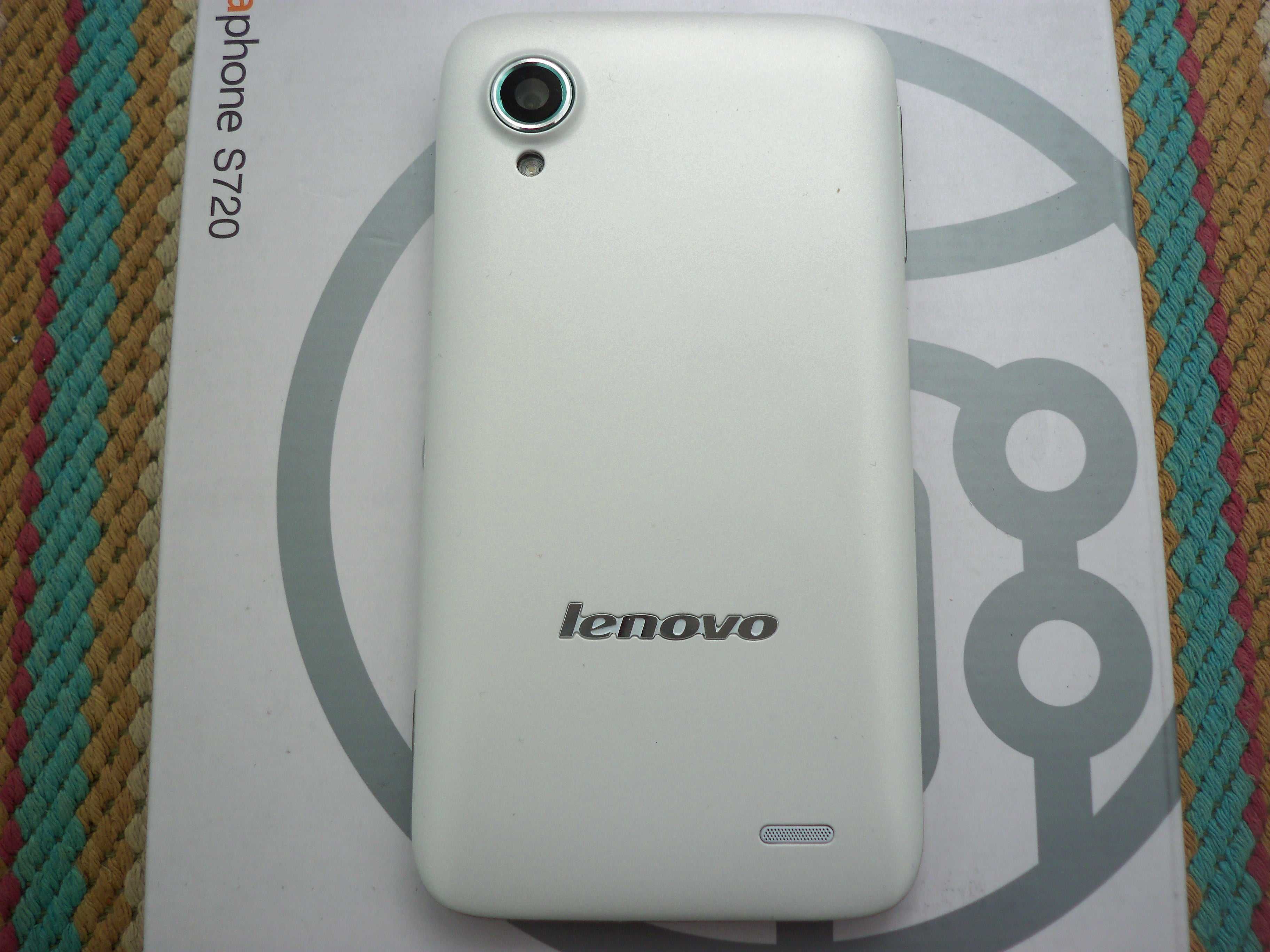 Телефон Lenovo S720