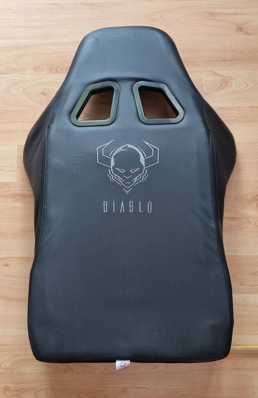 Diablo Oparcie i 2 poduszki