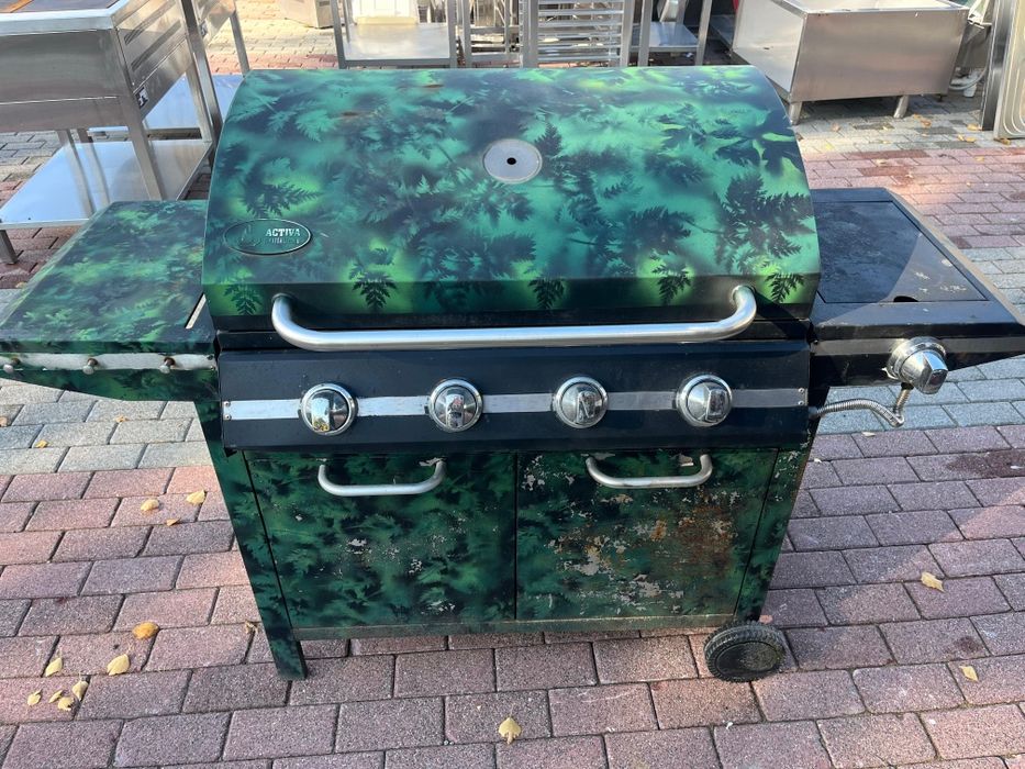Gril gazowy zrobiony na węglowy