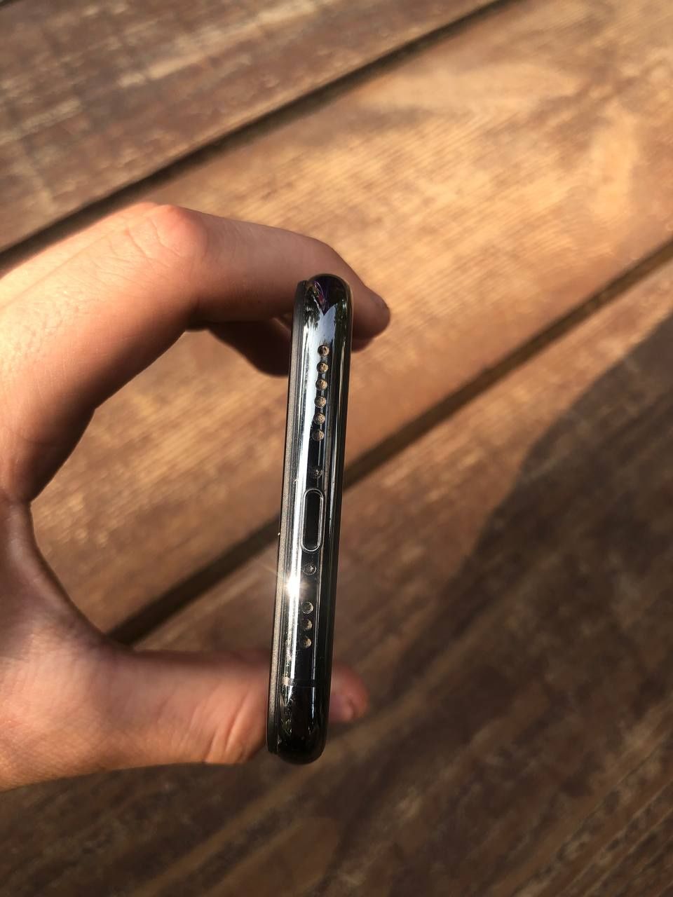 Продам Айфон XS на 64