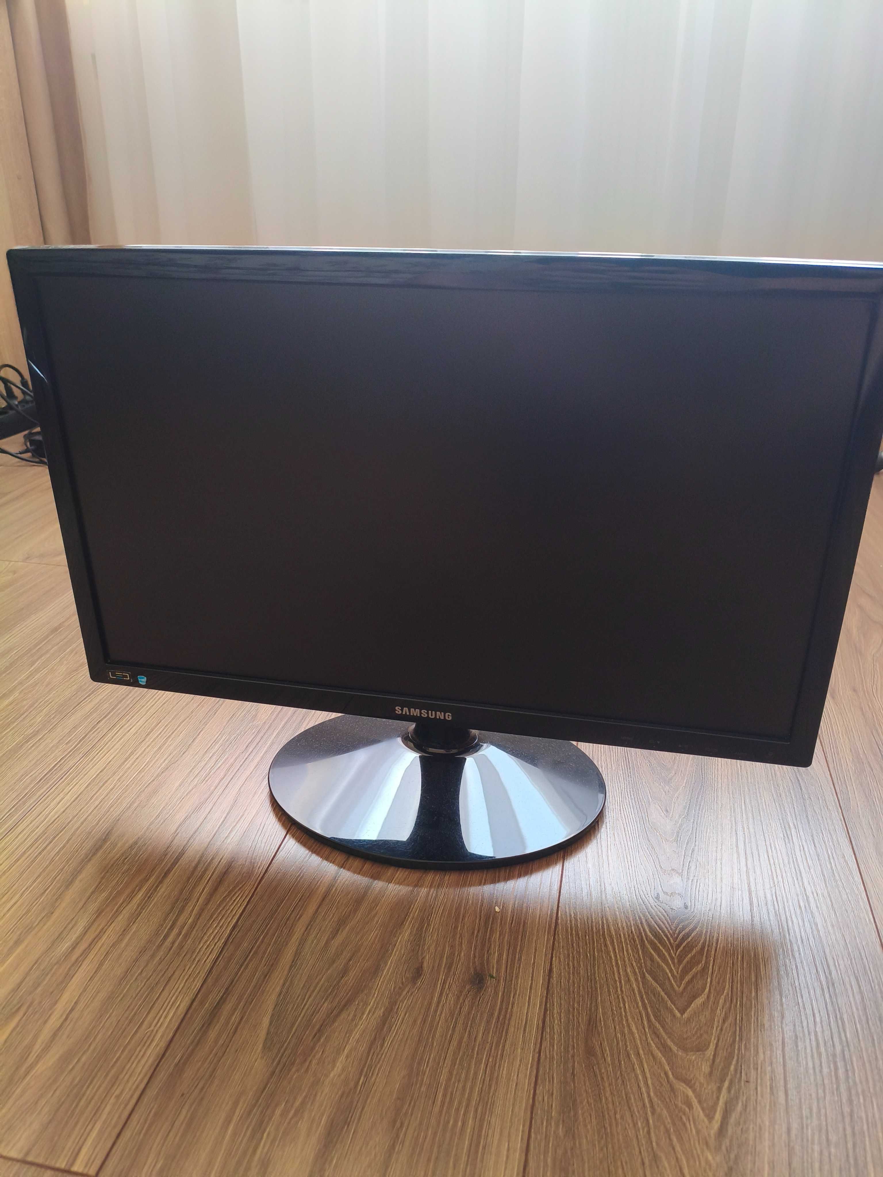 Monitor Samsung S22B300 – 21.5”, Full HD, idealny do biura i domu!