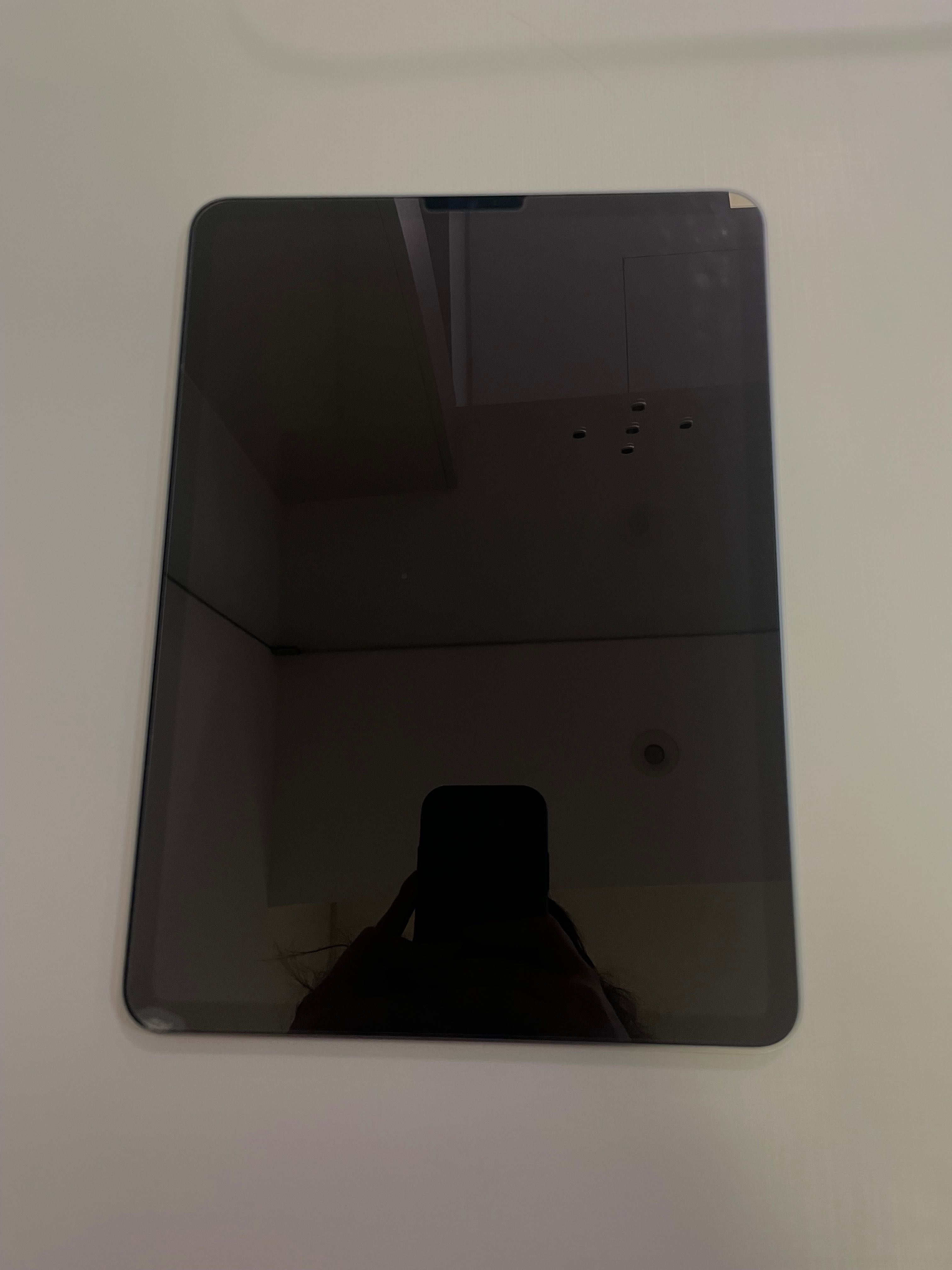 Vendo iPad Pro 11” (4ª Geração) Wi-Fi – 128GB – Space Gray