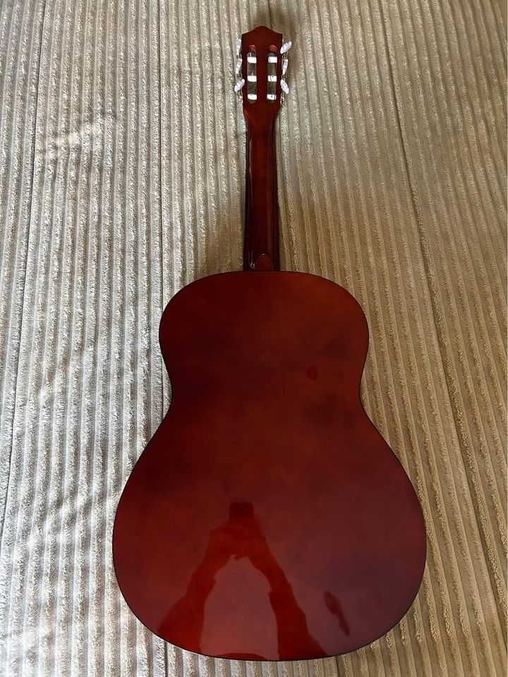 Guitarra Clássica praticamente nova