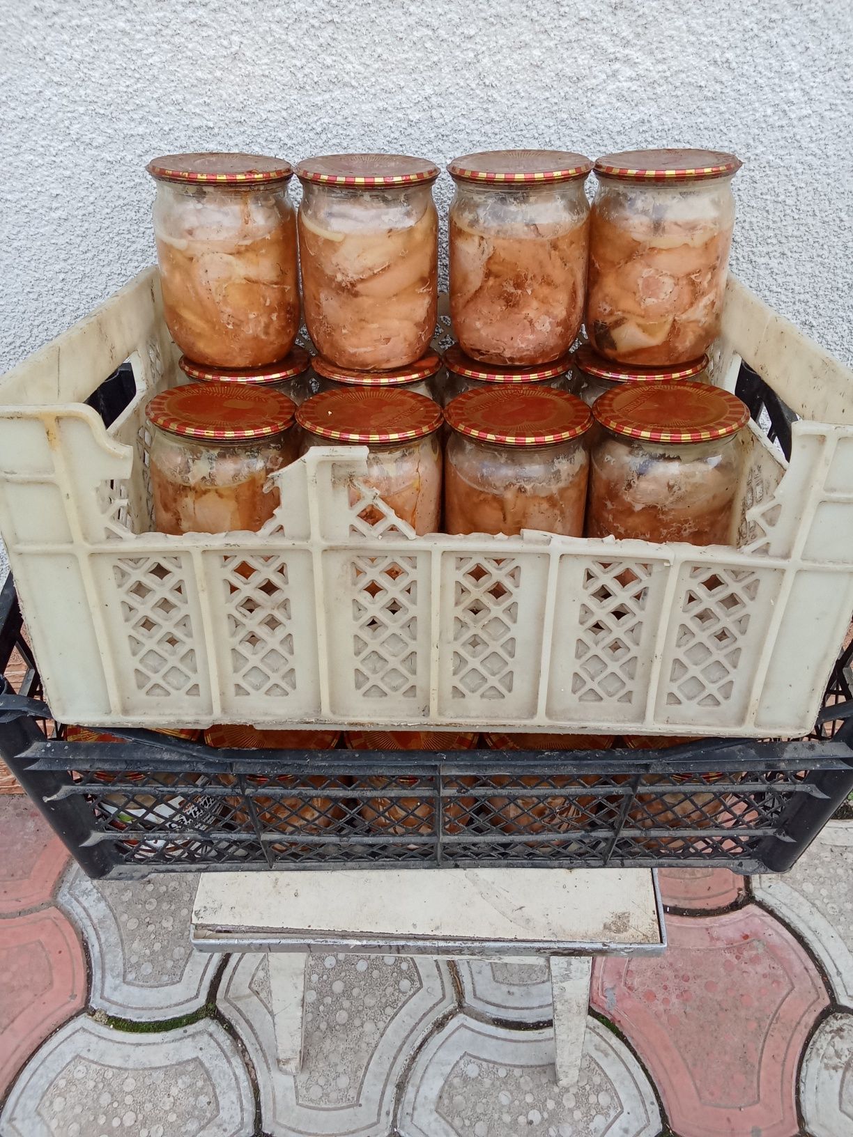 Продам кролячу тушонку