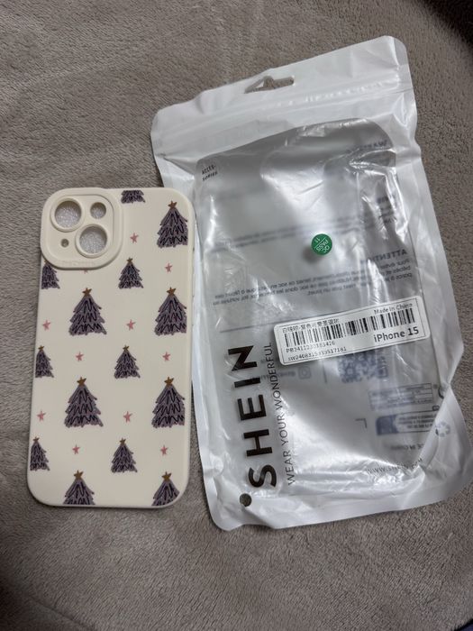 Новорічний чохол на iPhone 15