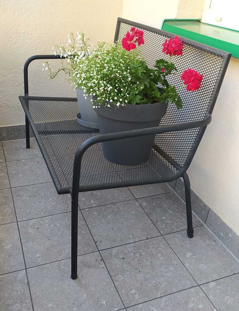 ławka ogrodowa metalowa / kwietnik