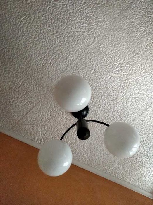Żyrandol trzyramienny