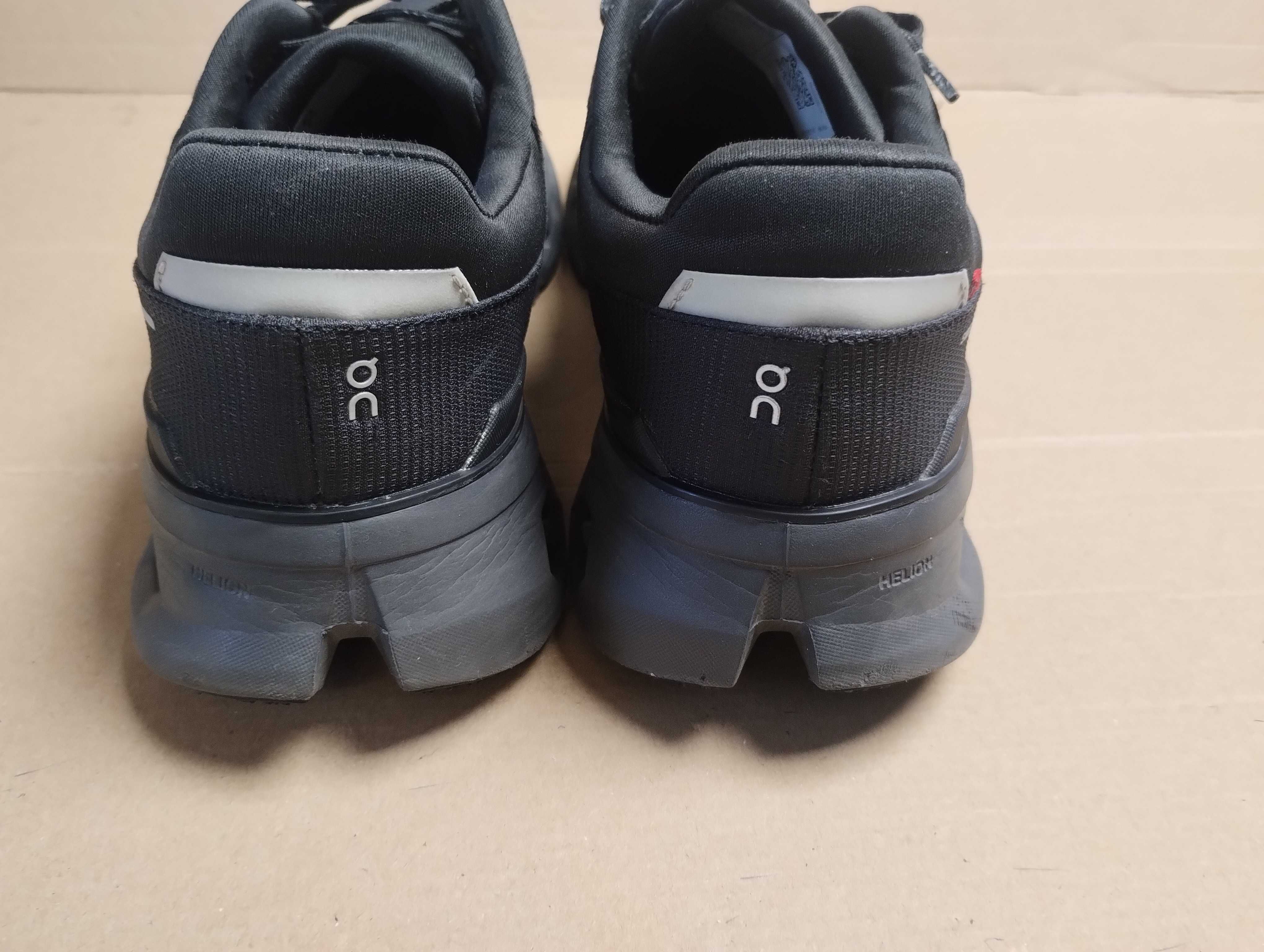 Buty do biegania biegowe sneakersy 42  ON Running Cloudrunner