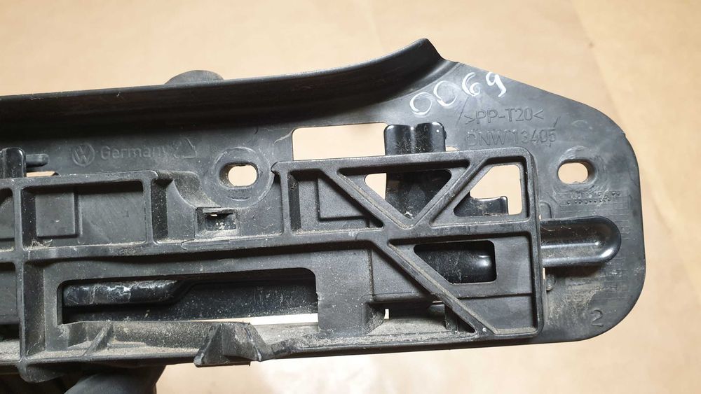 Ślizg VW Touran Caddy prawy lewy przód 1T08.070.50 1T080.70.49