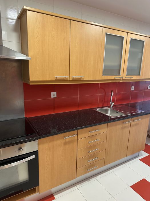 Móveis de Cozinha com Bancada + Lava-Loiça