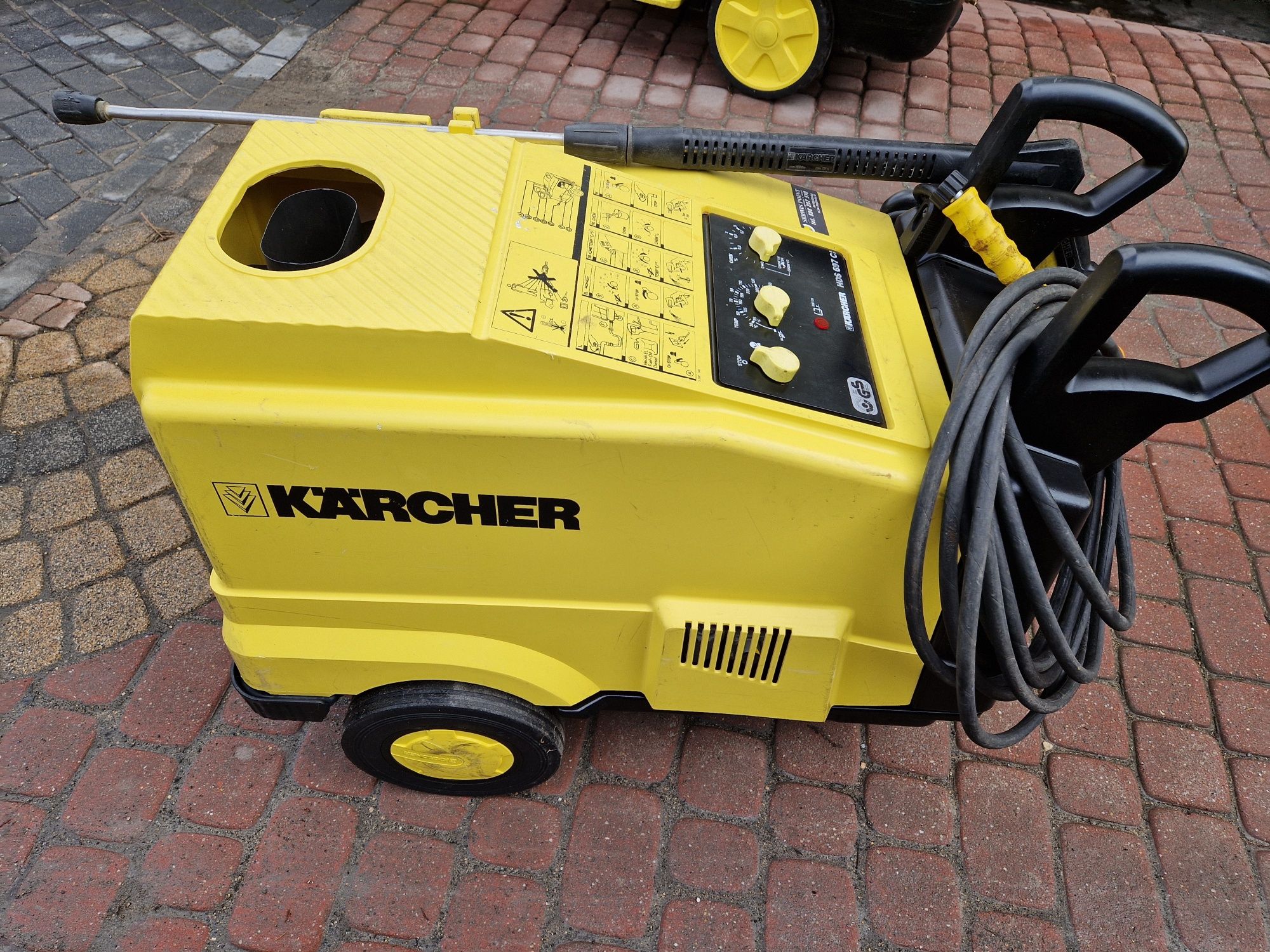 Karcher HDS 697 CI stan bdb
