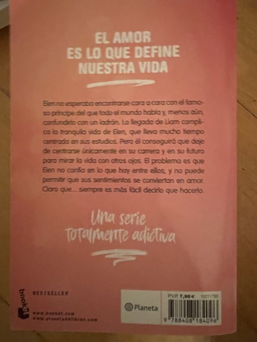 Livro bolso em 2 mao