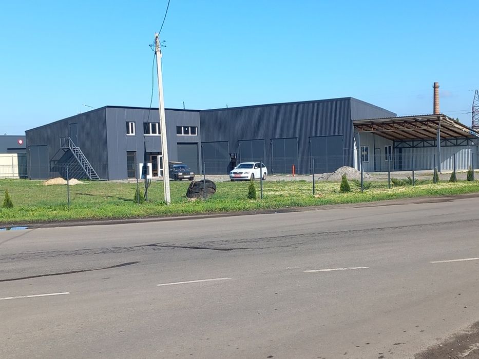 Оренда , продаж, парко місця,  площадки . Від 10м.