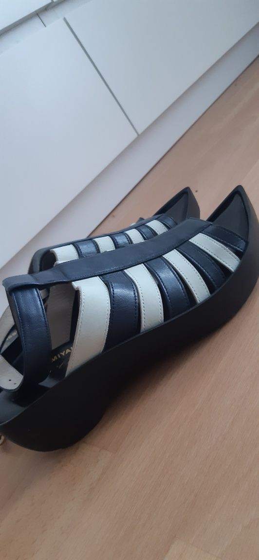 Issey Miyake skórzane buty roz.39