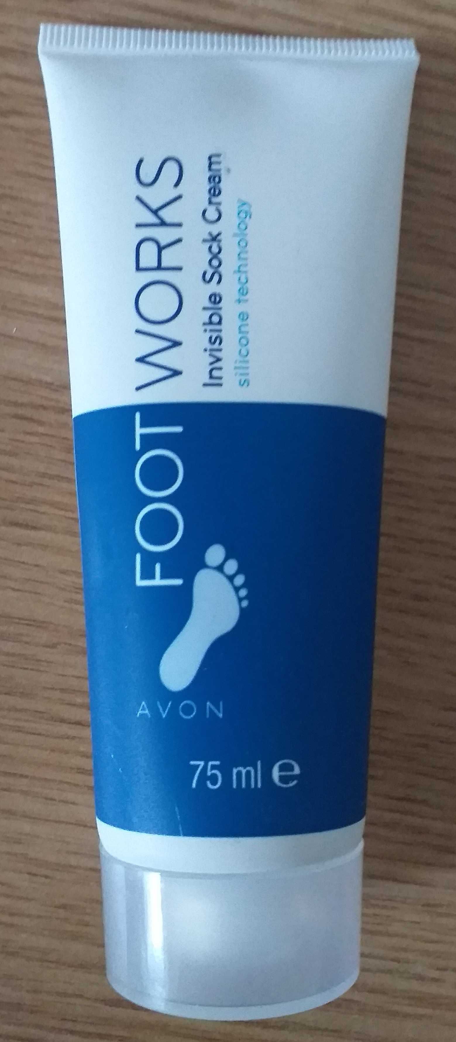 Avon - Nawilżający krem do stóp ze silikonem