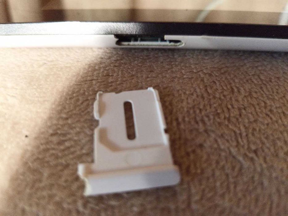 Планшет Asus Fonepad 7 3G 8GB