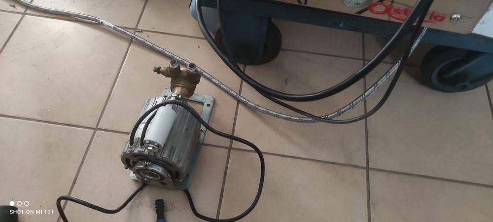 Ekspres Astoria Gloria SAE1 i młynek Mazzer Super Jolly
