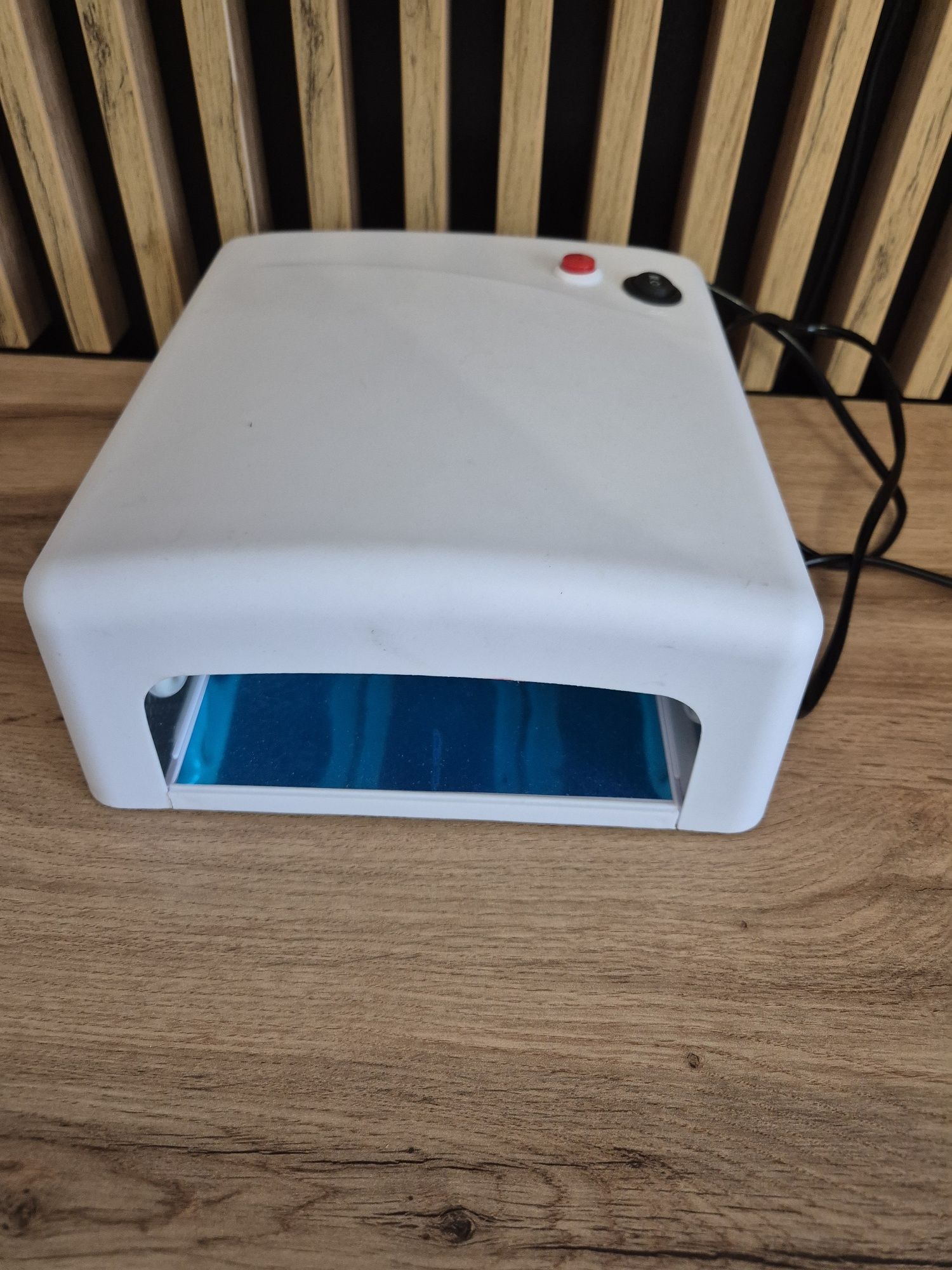 Lampa UV do paznokci