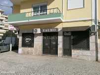 Loja com duas frentes no centro de Alverca