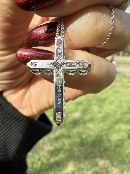 Хрестик з діамантами 1,86 карат