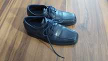 Eleganckie buty dla chłopca 32