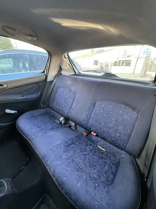 Peugeot 206 1.1 cc (LER BEM O ANUNCIO)