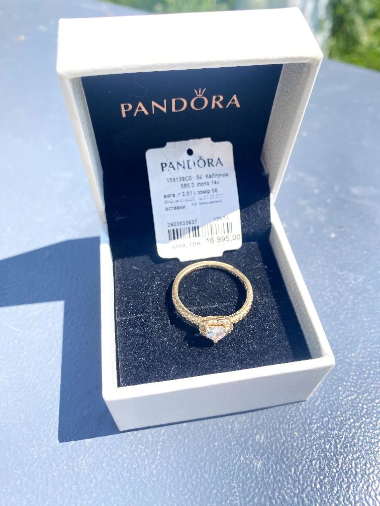 Золота каблучка Pandora стан 10/10, розмір 17.5