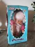 Boneca JOY Musicales NOVA