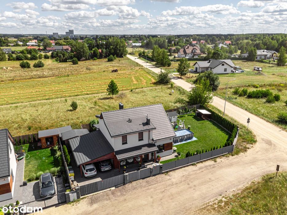 Na sprzedaż nowoczesny dom jednorodzinny idealny dla rodziny!