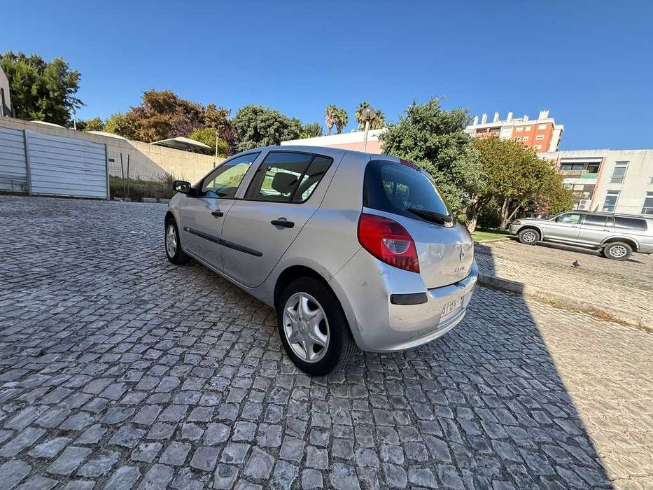 Renault Clio III 1.2 16V