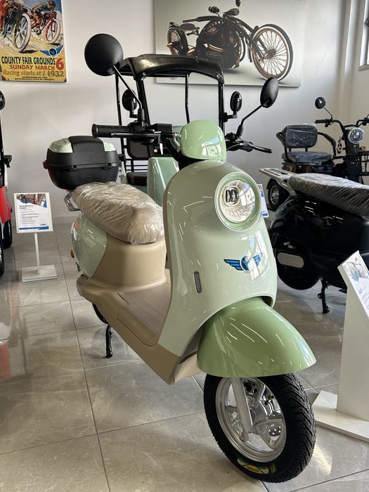 SCOOTER ELÉTRICA NOVA SEM CARTA DE CONDUÇÃO,Bateria de lítio. 50cc