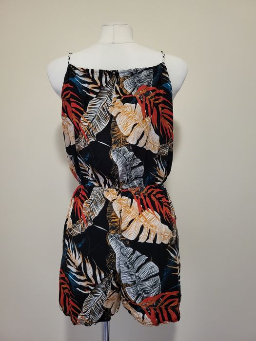 Kombinezon krótki letni wiązany