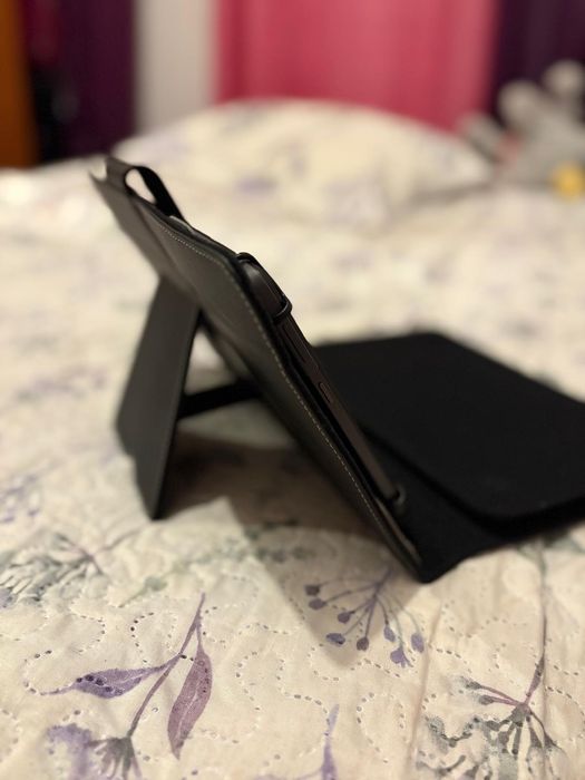 Tablet lenovo com teclado e caneta