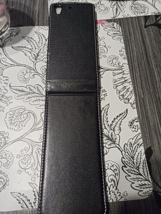 Etui pionowe do telefonów Huawei Y6 II lub honor 5a