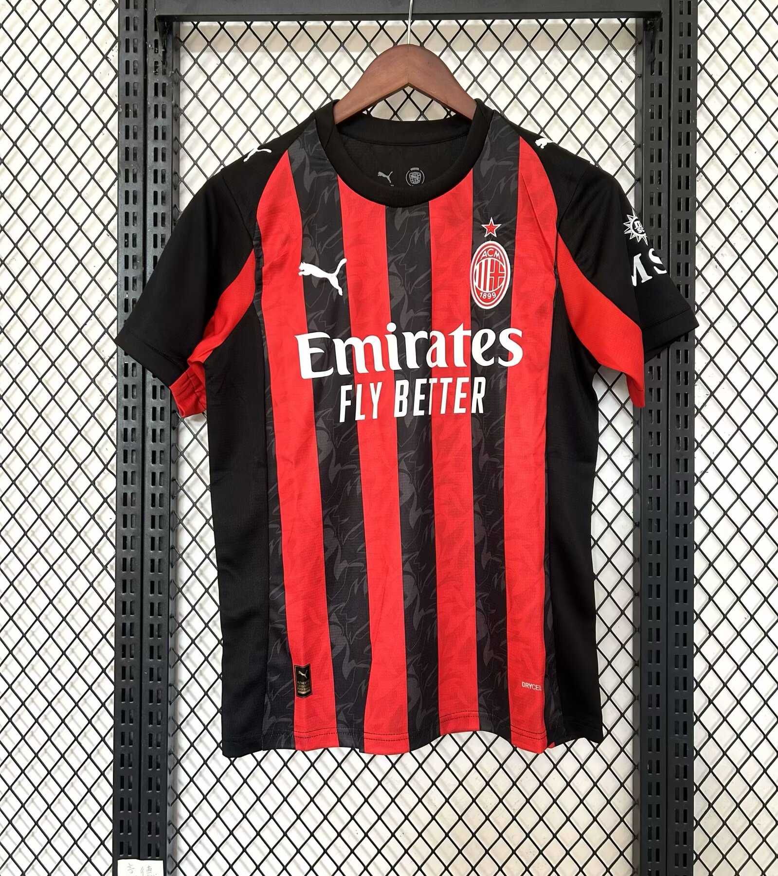 T-shirts de futebol novas