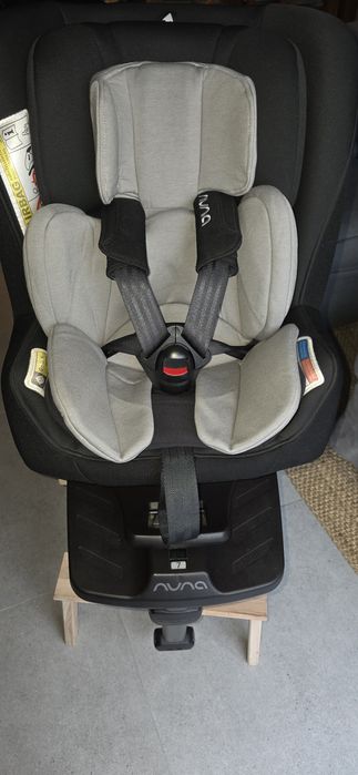 Nuna prym fotelik z bazą od 0-4 lat wkładka i pokrowiec letni