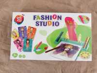 Fashion Studio One Two Fun, Projektor  do  rysowania  mody