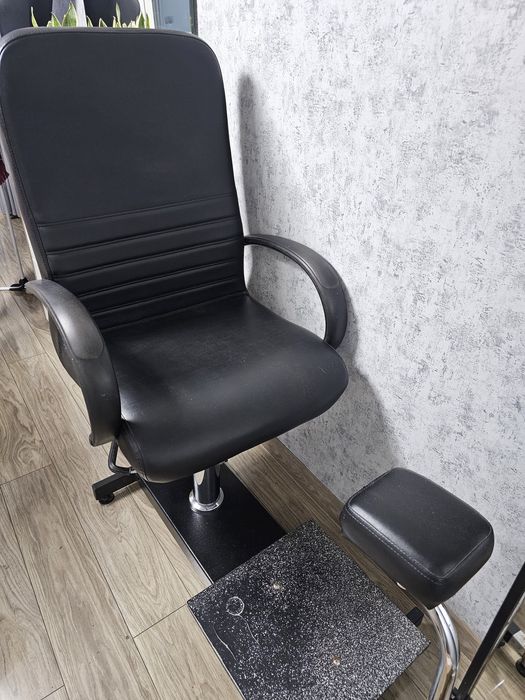 Fotel do pedicure czarny