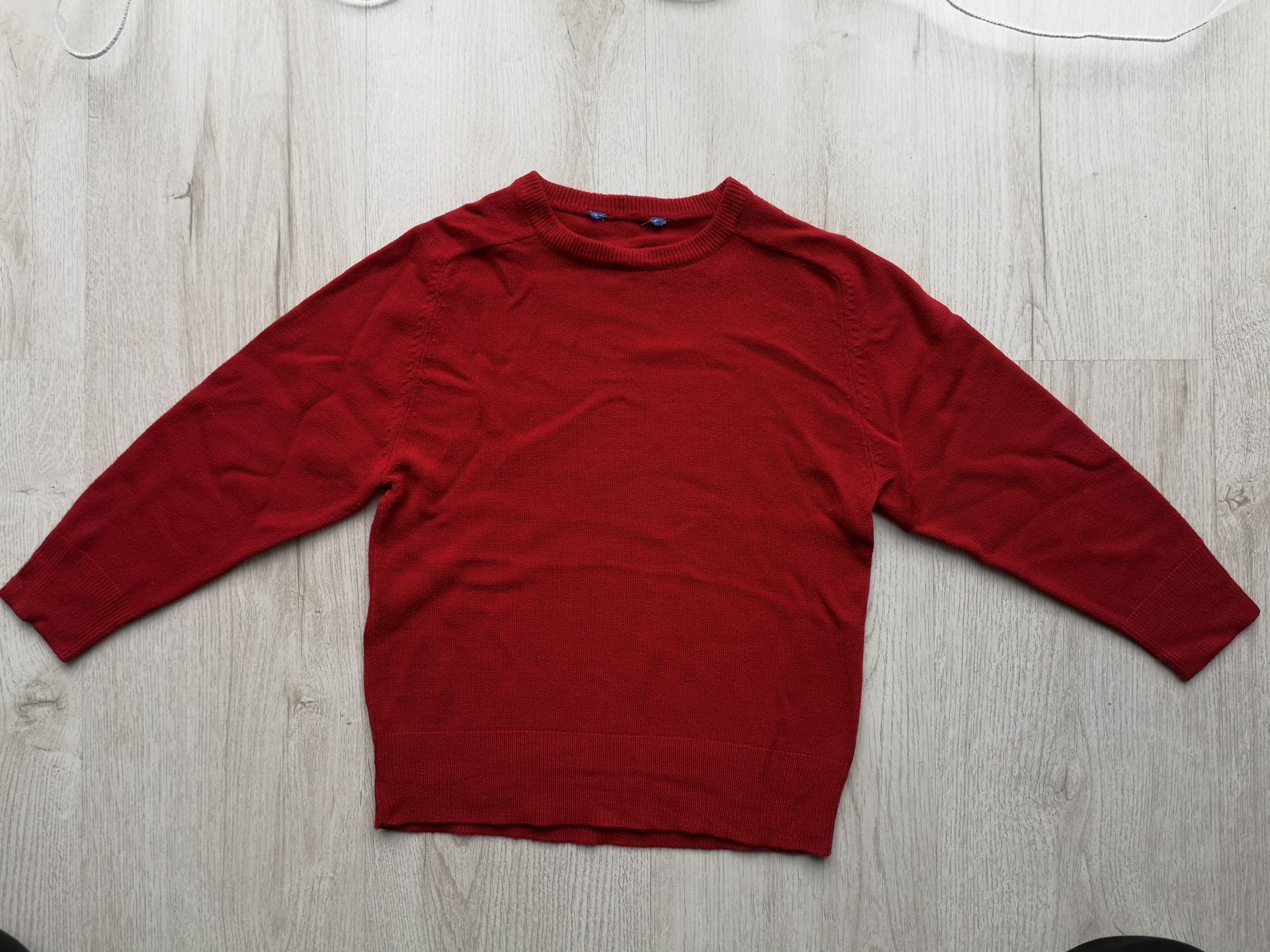 Czerwony sweterek, rozm. ok 122